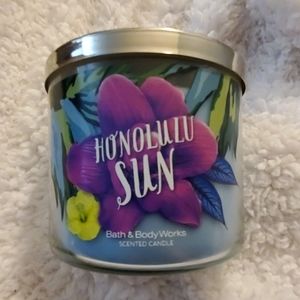 BBW Honolulu Sun 3 wick Candle